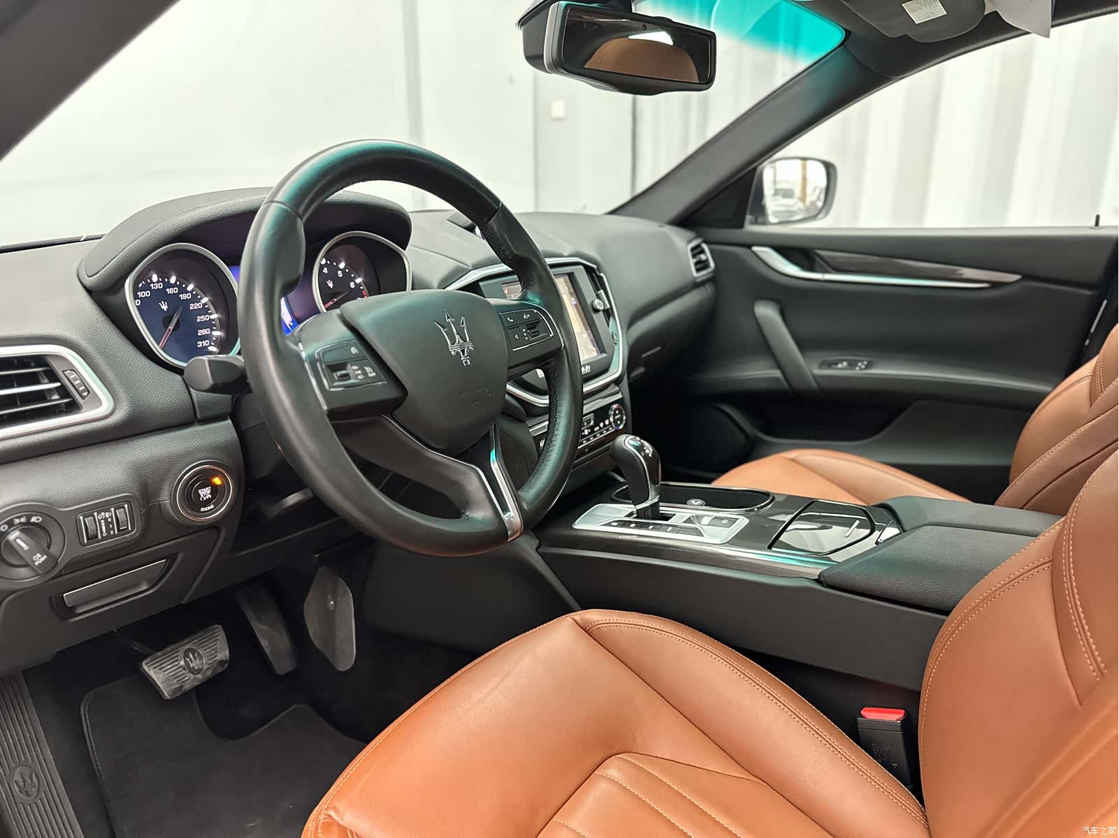 Maserati Ghibli, 2015 19