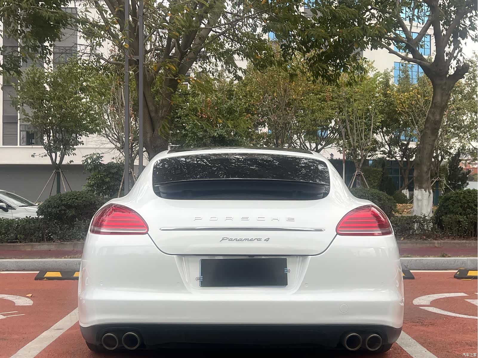 Porsche Panamera, 2011 8