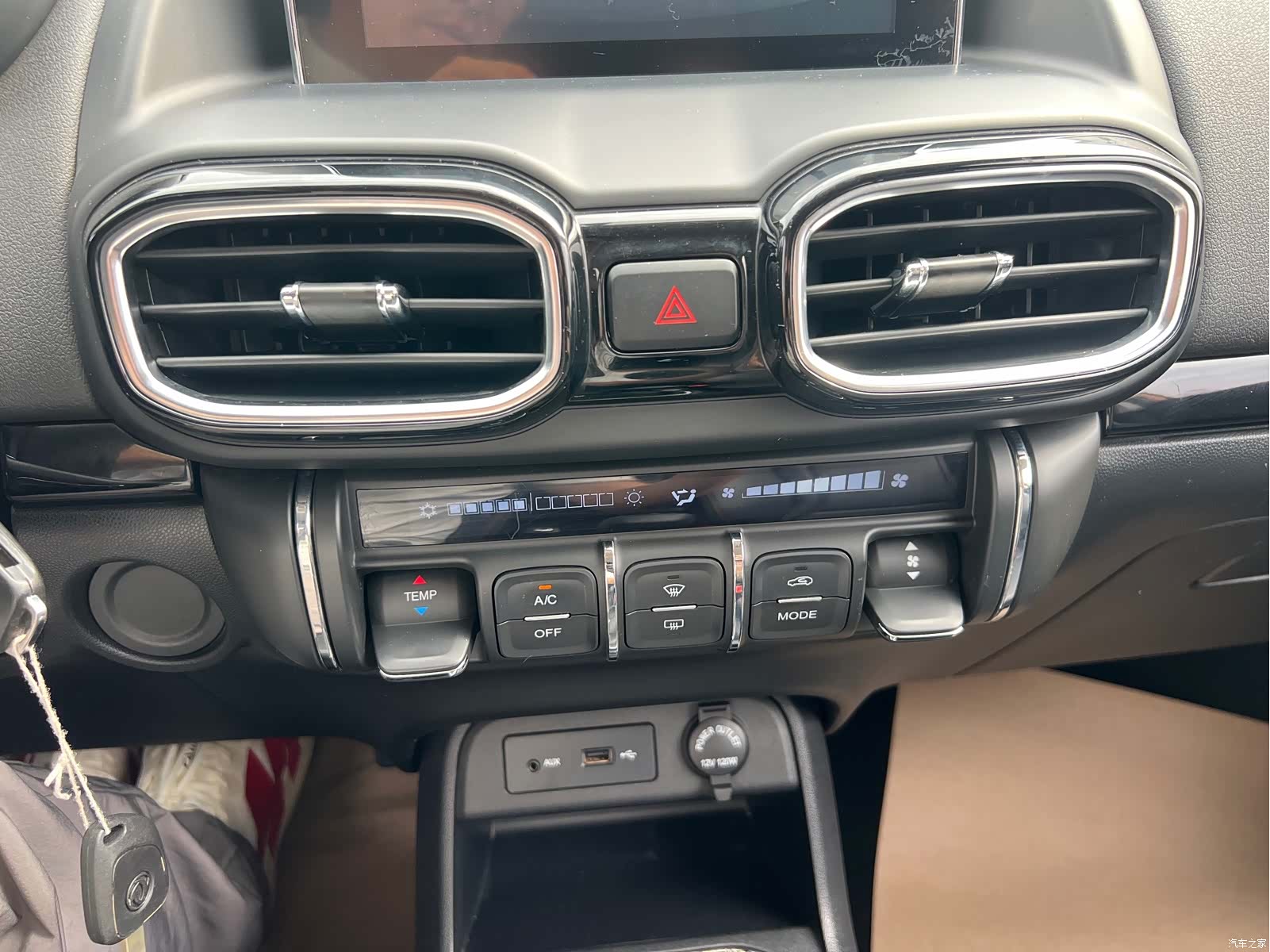 DongFeng AX4, 2018 9