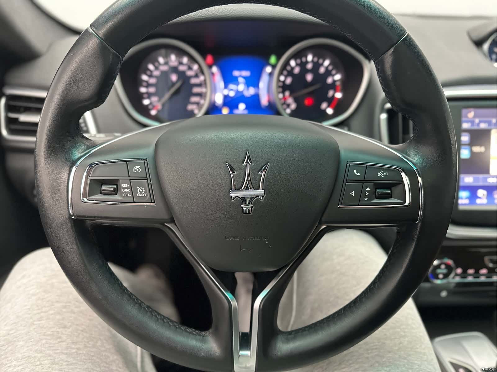 Maserati Ghibli, 2015 26