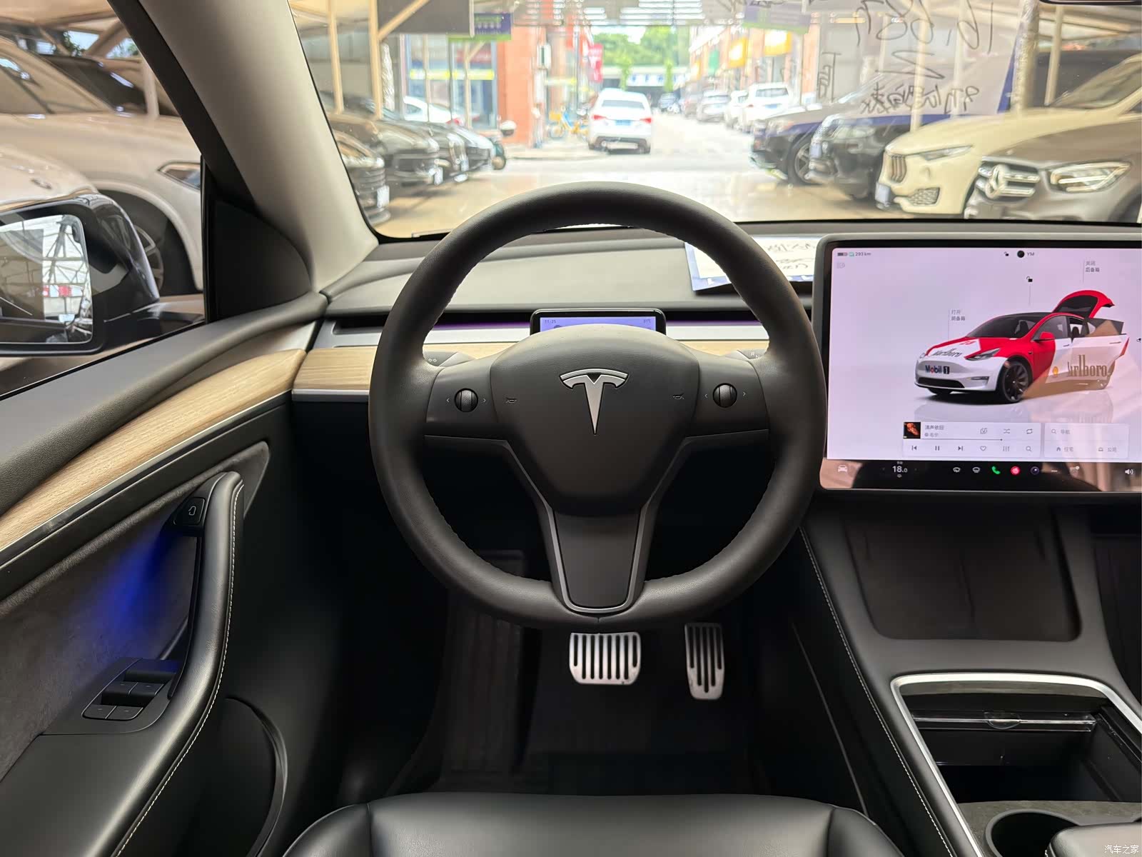 Tesla Model Y, 2023 9