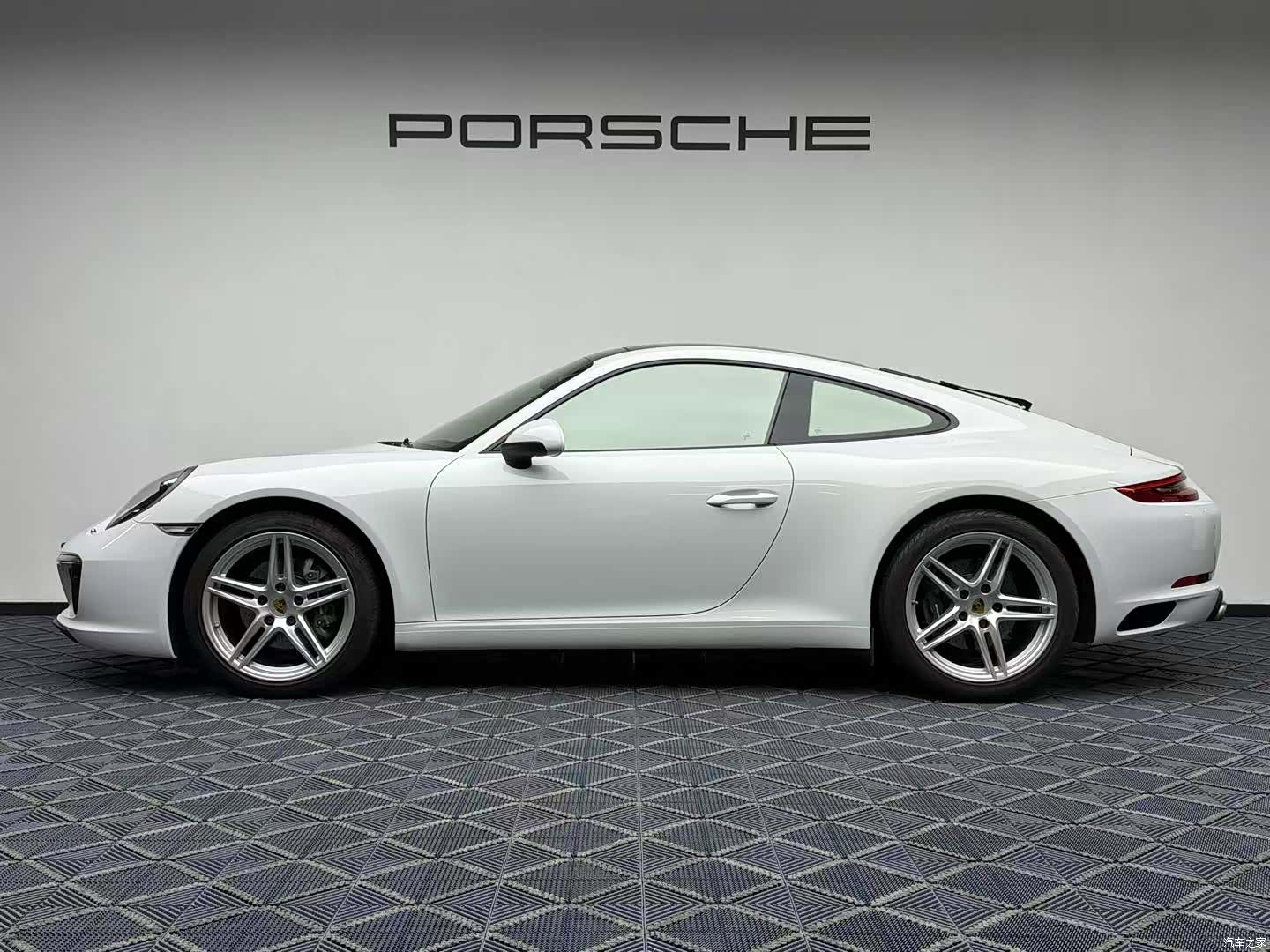 Porsche 911, 2019 13