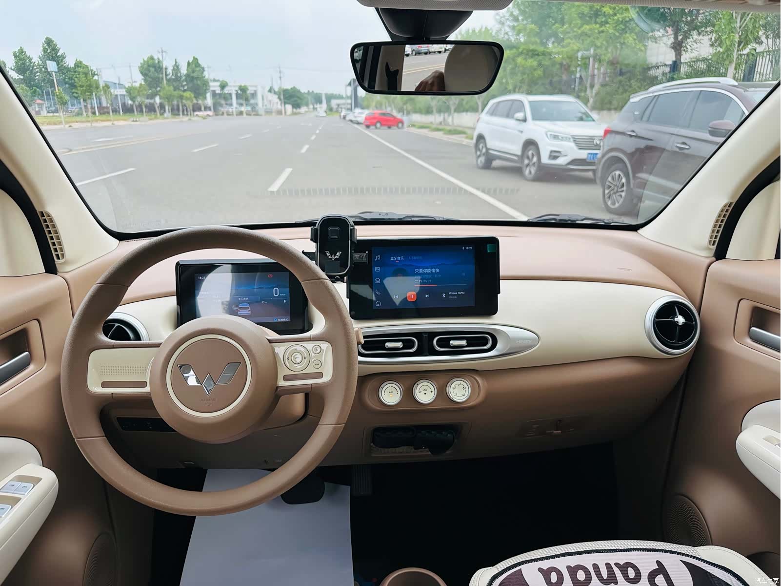 Wuling MINIEV, 2025 8