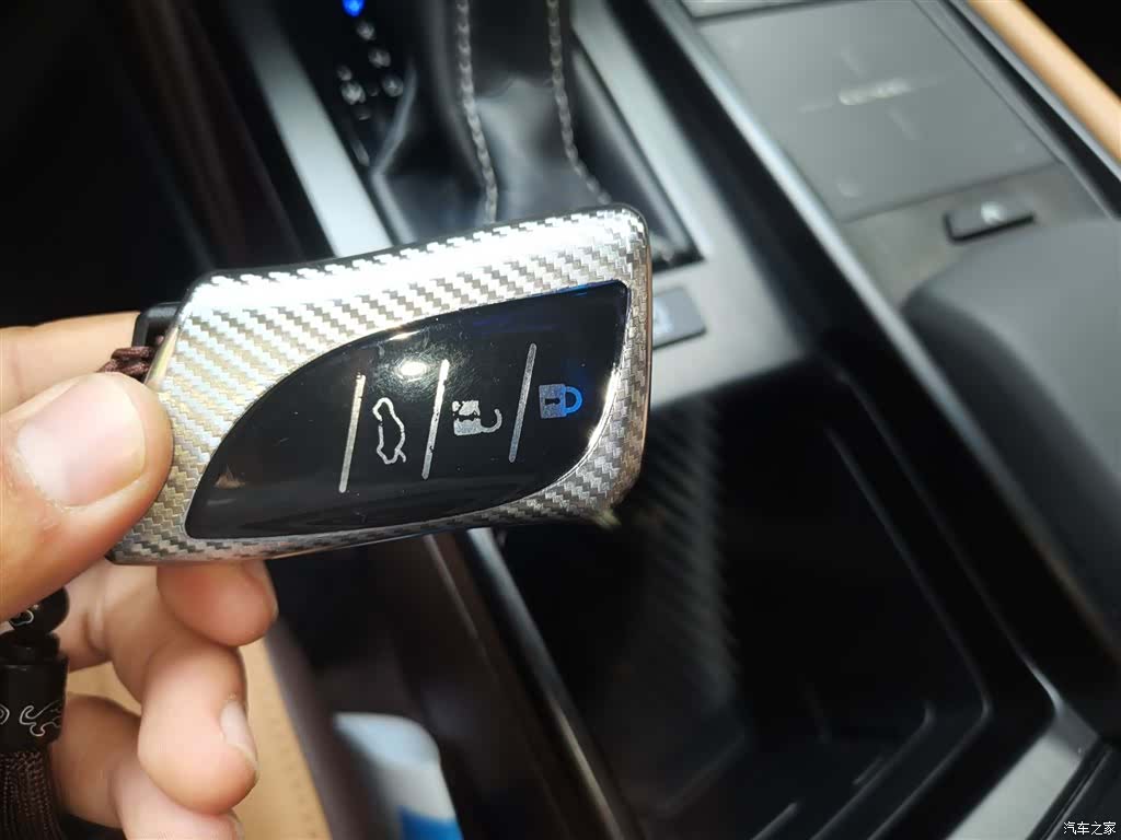Lexus ES, 2021 12