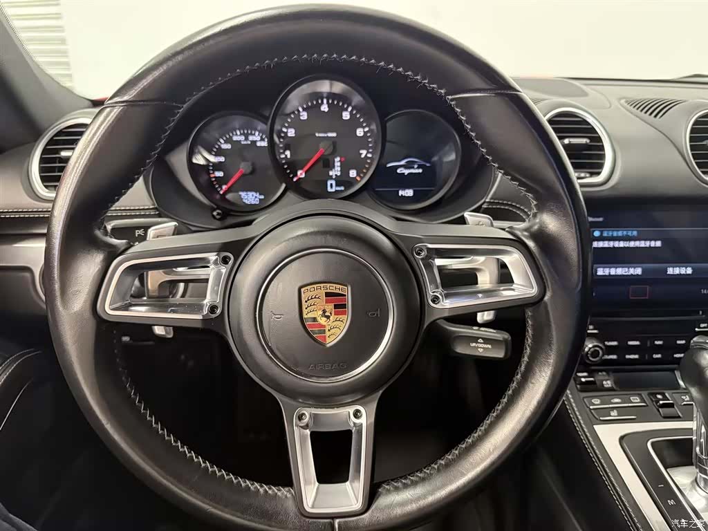 Porsche Cayman, 2019 15