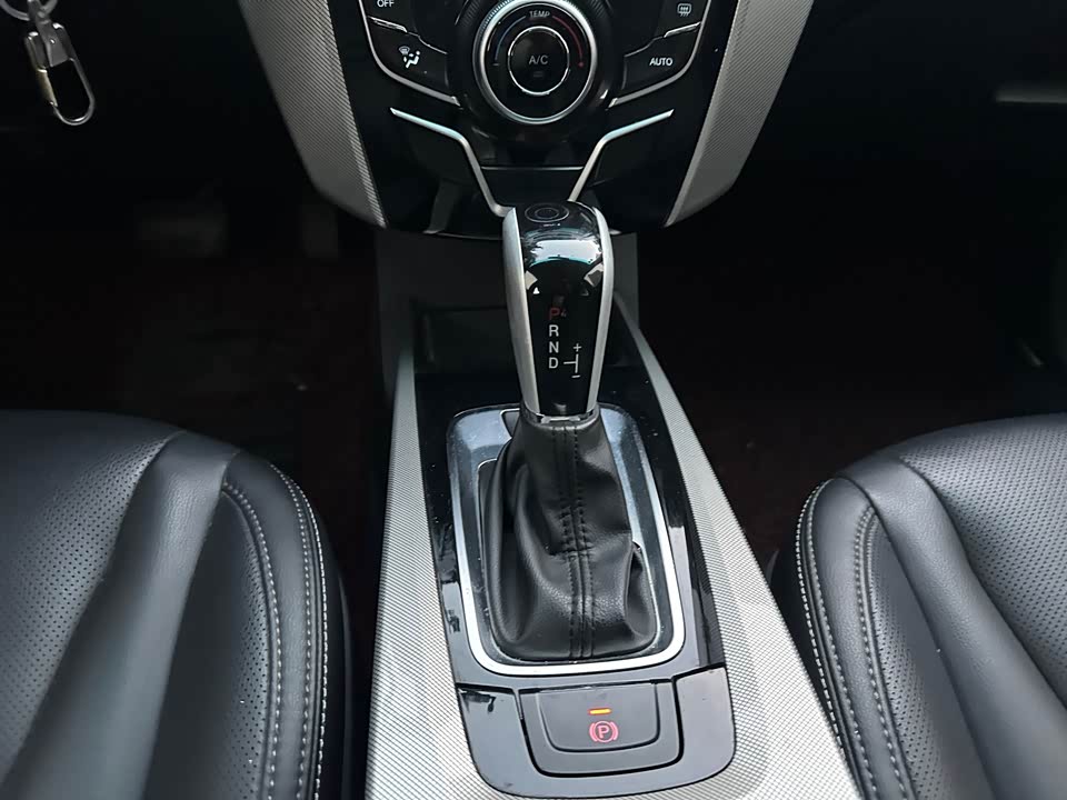 Luxgen Excellent 6 SUV