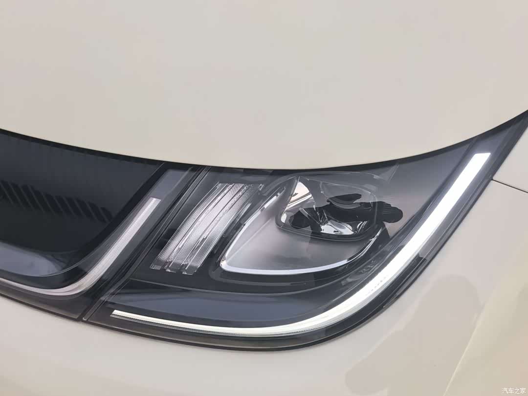 BYD Dolphin, 2024 все фото