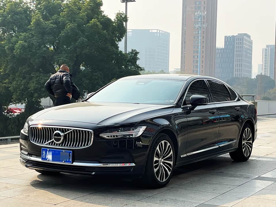 Volvo S90