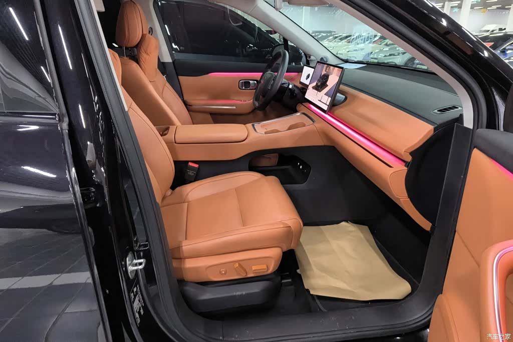 Leapmotor C16, 2025 8