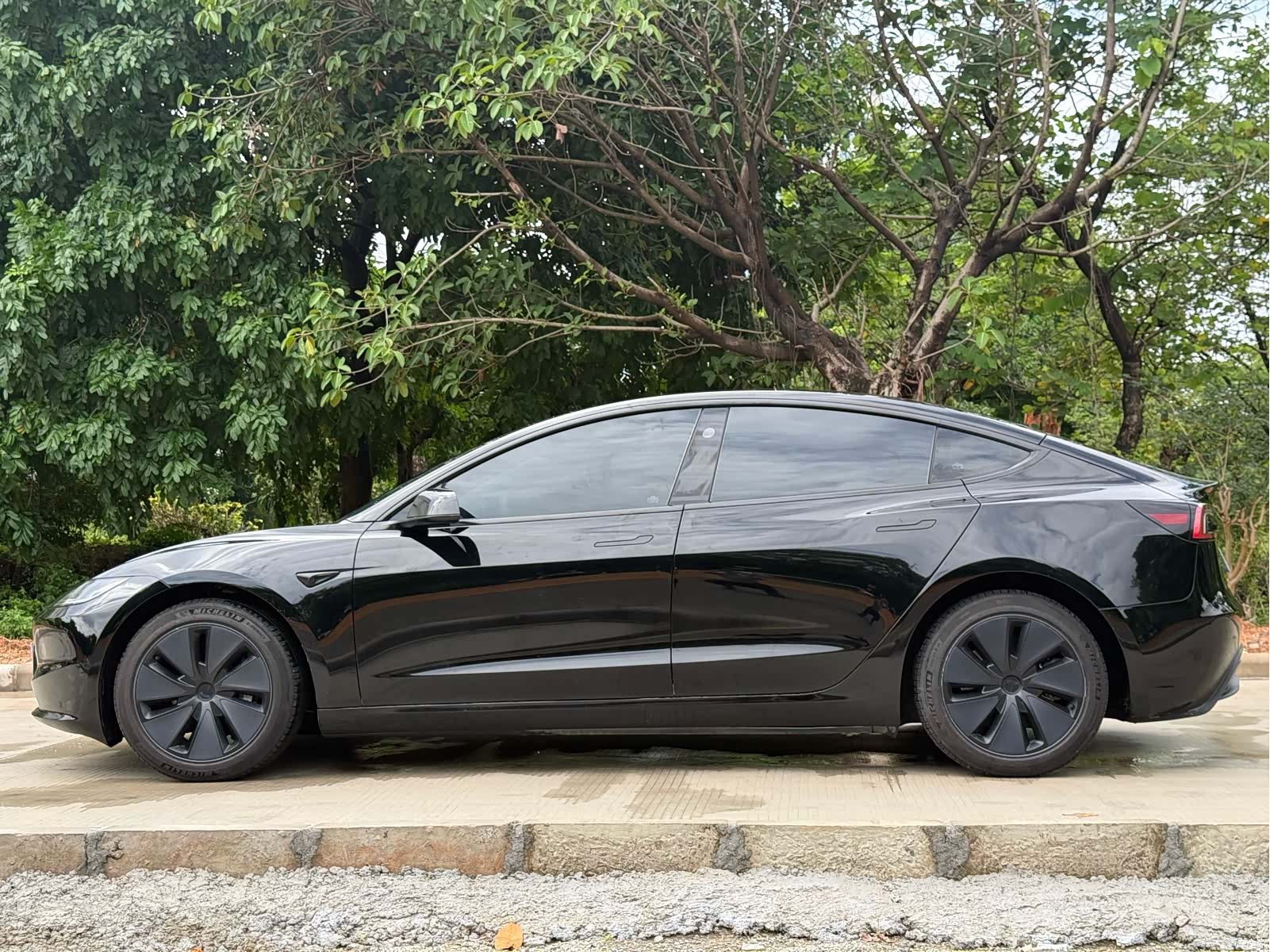 Tesla Model 3, 2023 18