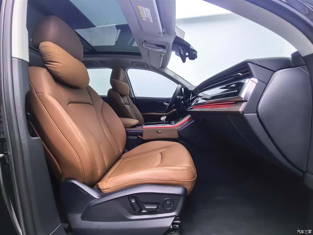 Audi Q7, 2023 10