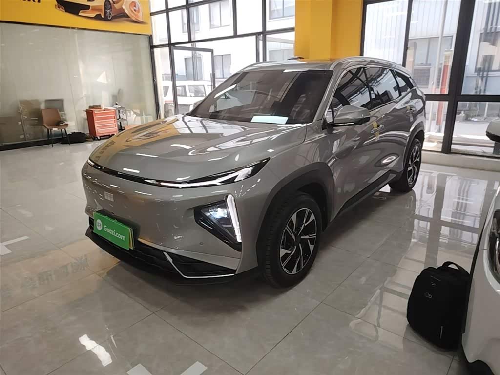 Geely Galaxy L7