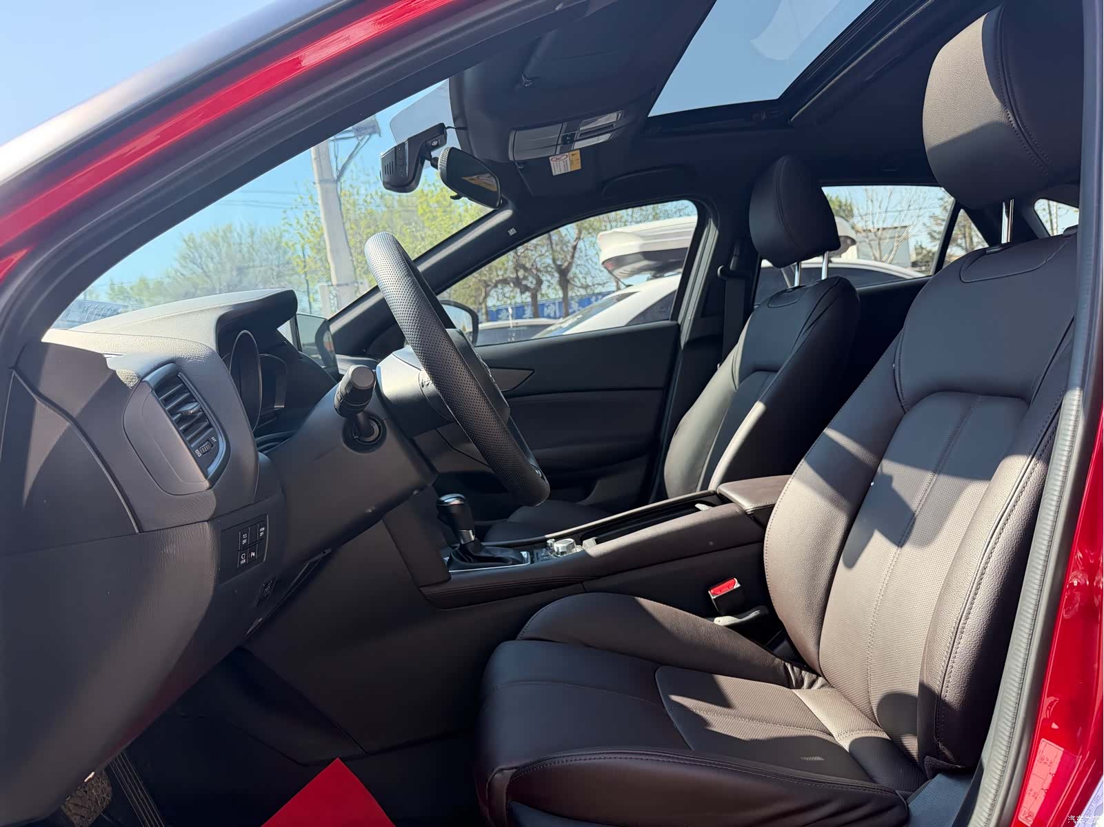Mazda CX-4, 2023 4