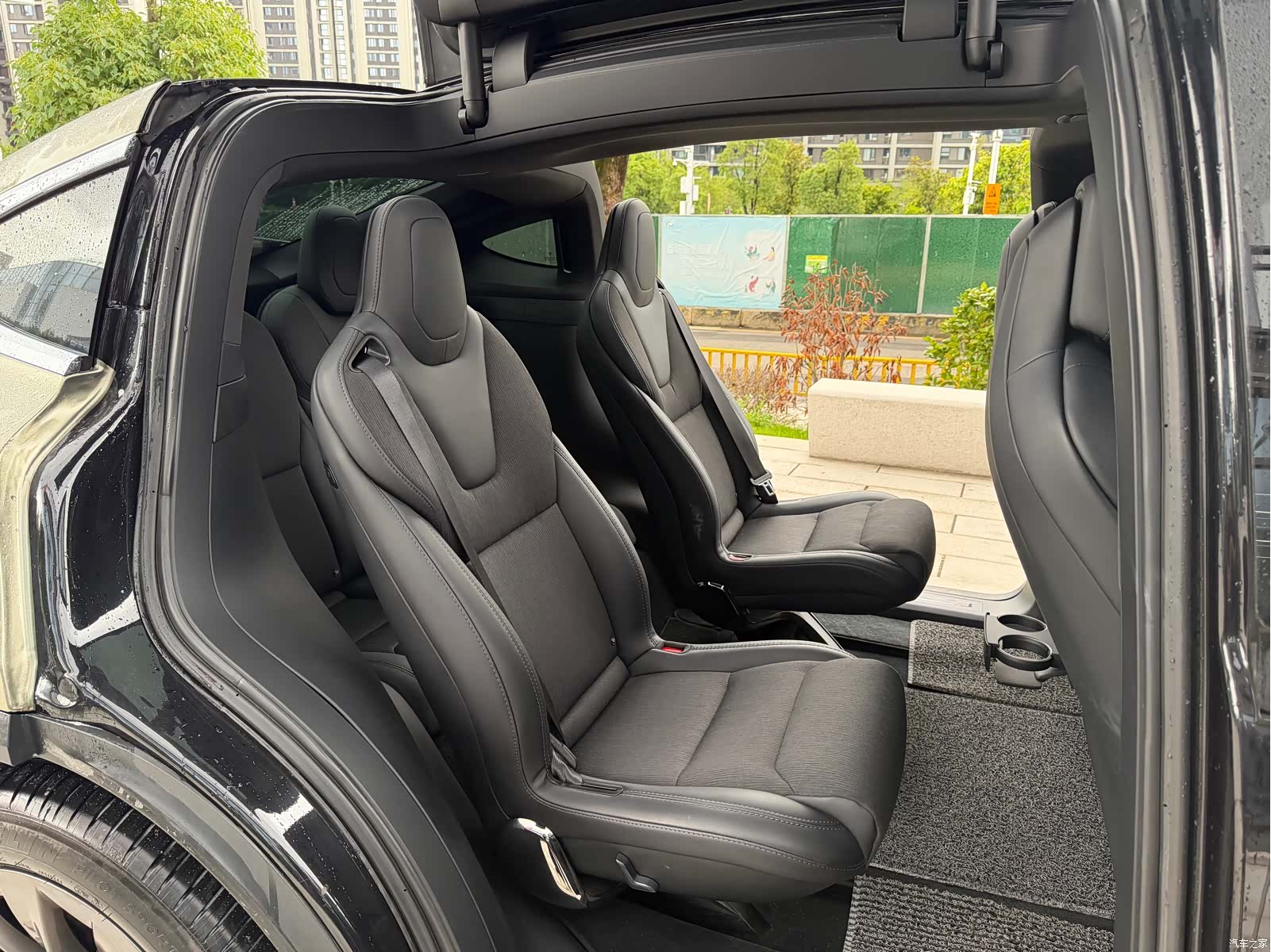 Tesla Model X, 2018 13