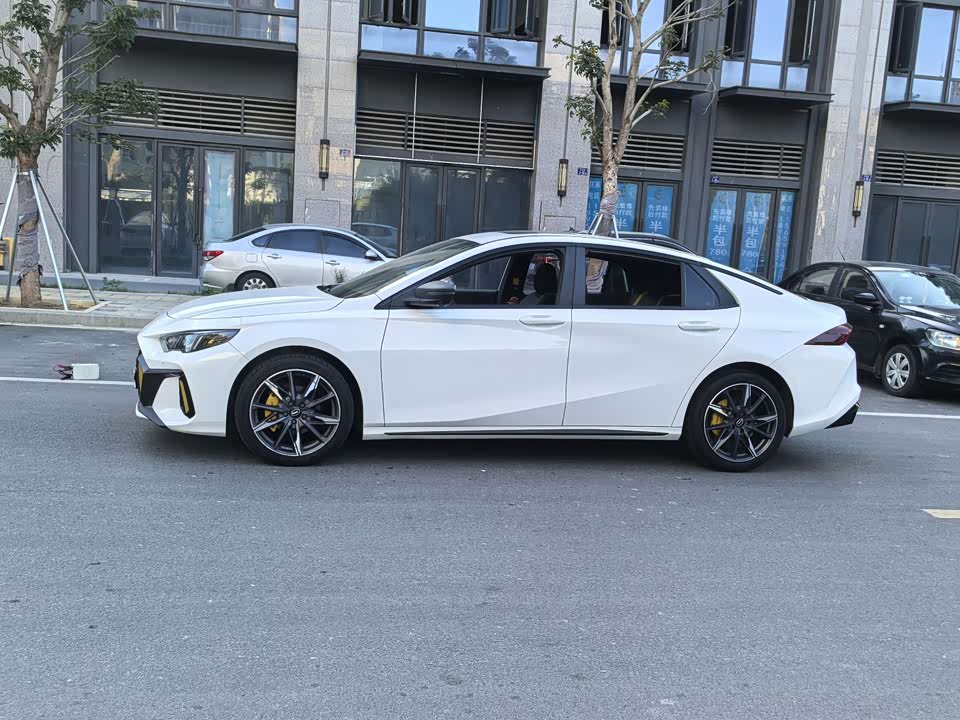 Trumpchi Shadow Leopard