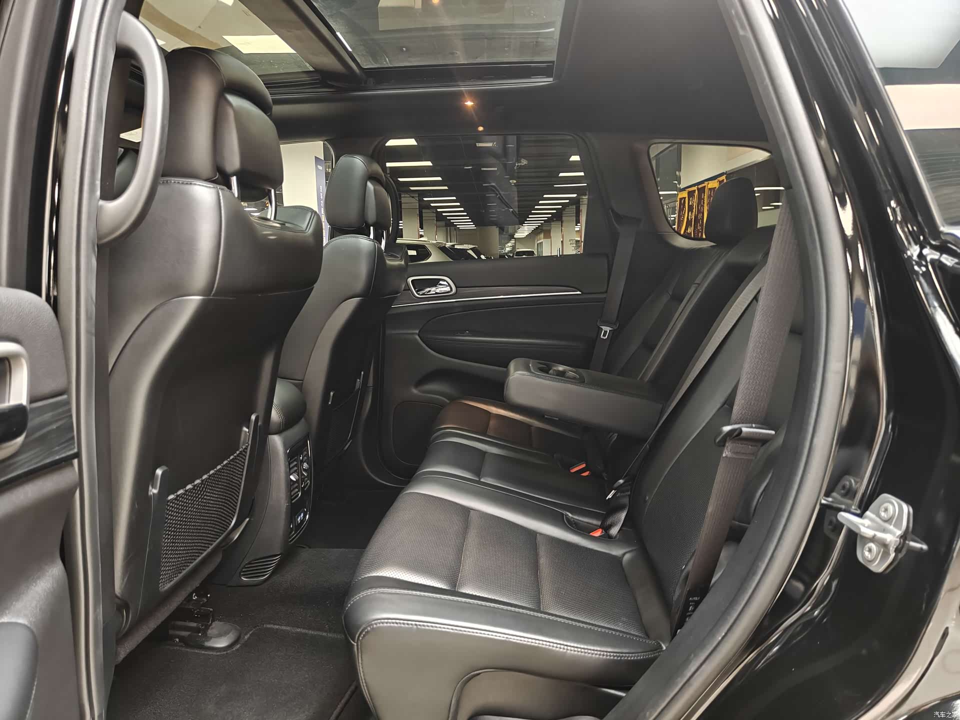 Jeep Grand Cherokee, 2020 9
