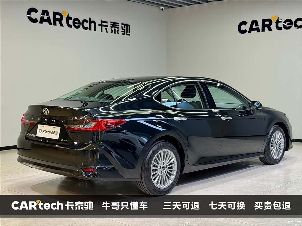 Toyota Camry, 2026 4