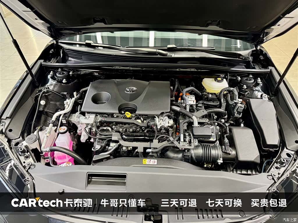 Toyota Camry, 2026 11