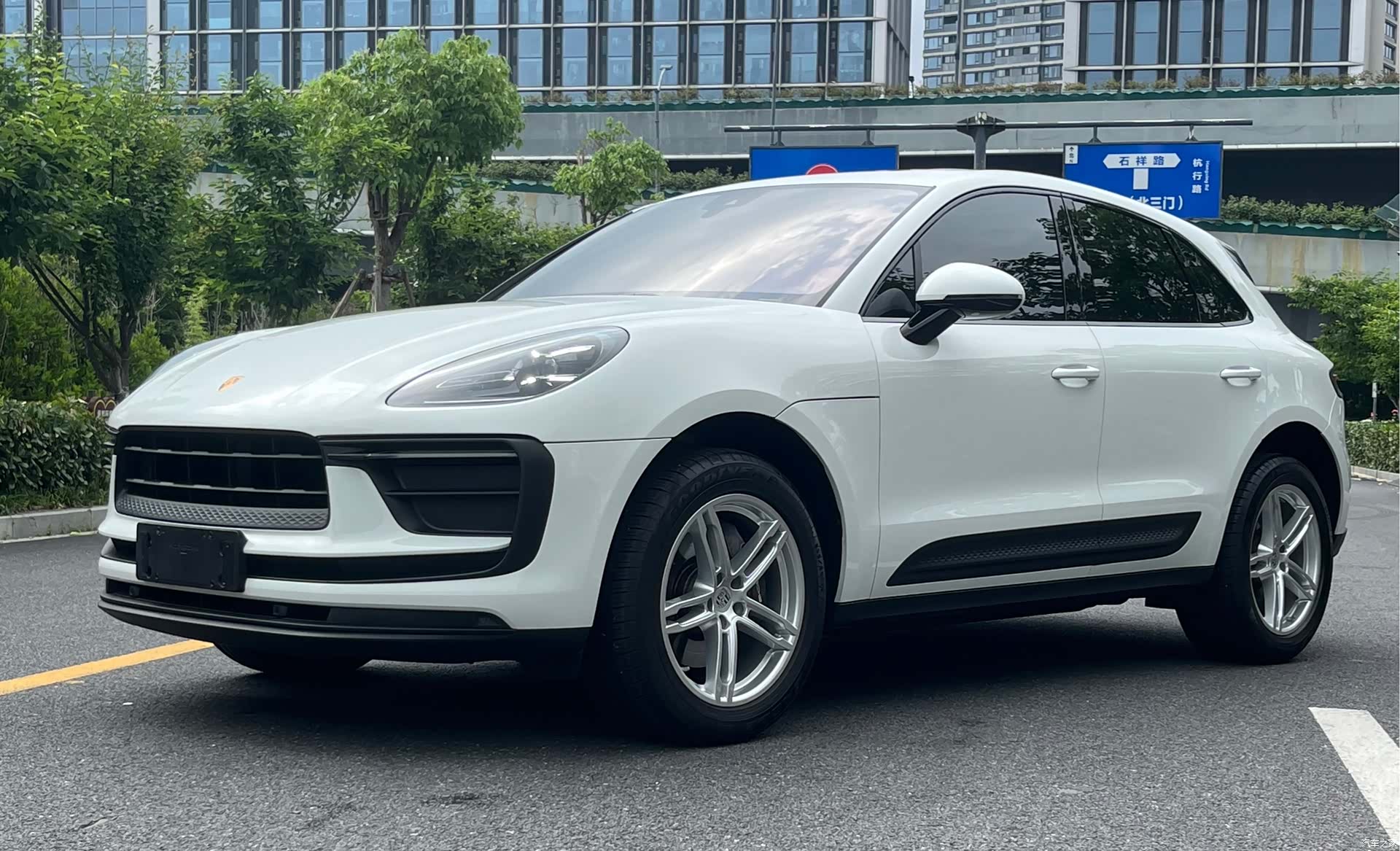 Porsche Macan, 2024 1