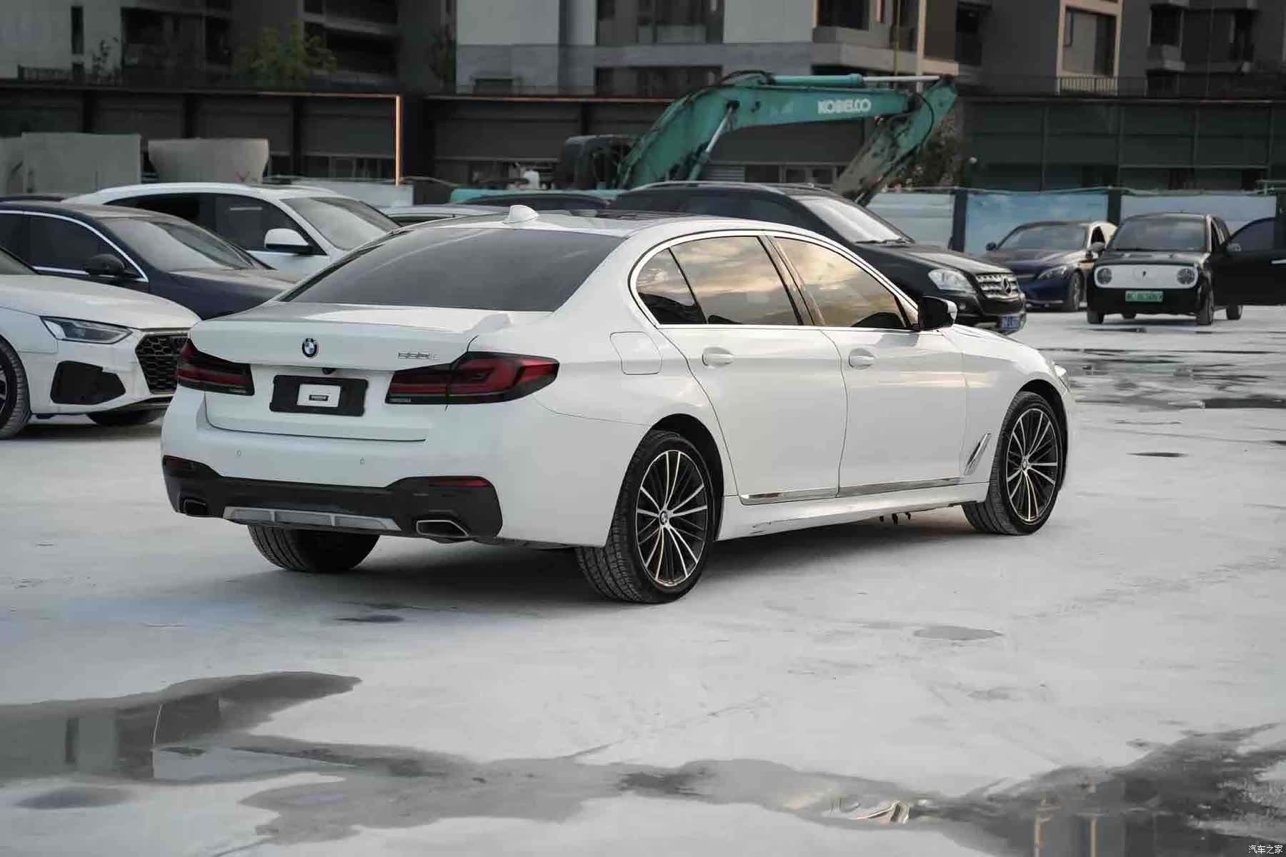 BMW 5 Series, 2021 все фото