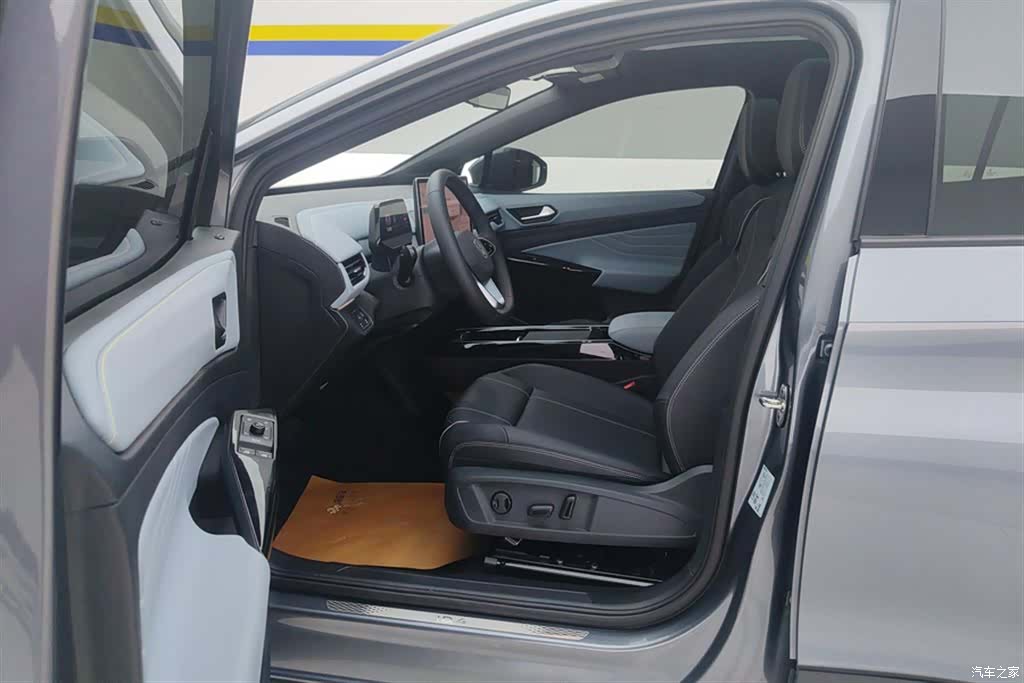 Volkswagen ID.4, 2025 9