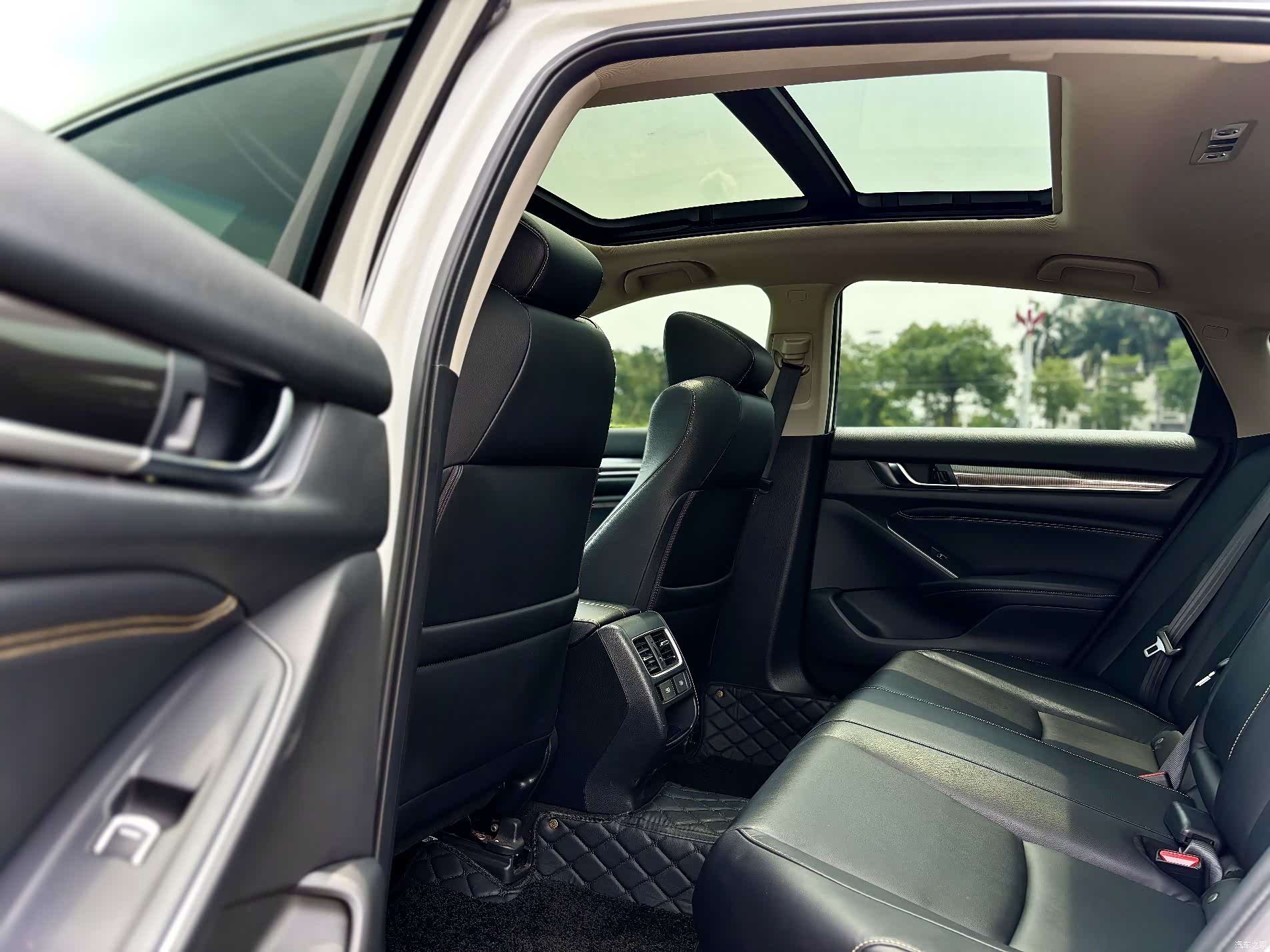 Honda Accord, 2023 9