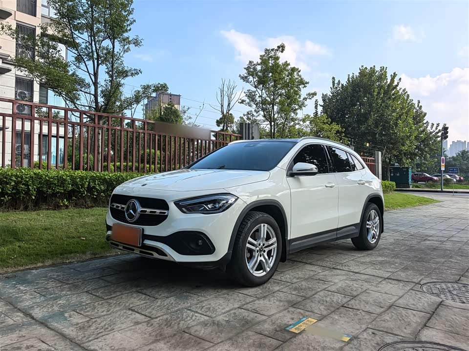 Mercedes-Benz GLA