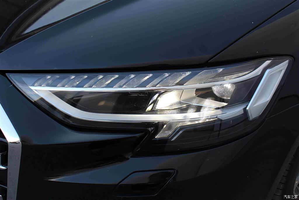 Audi A8L, 2024 8