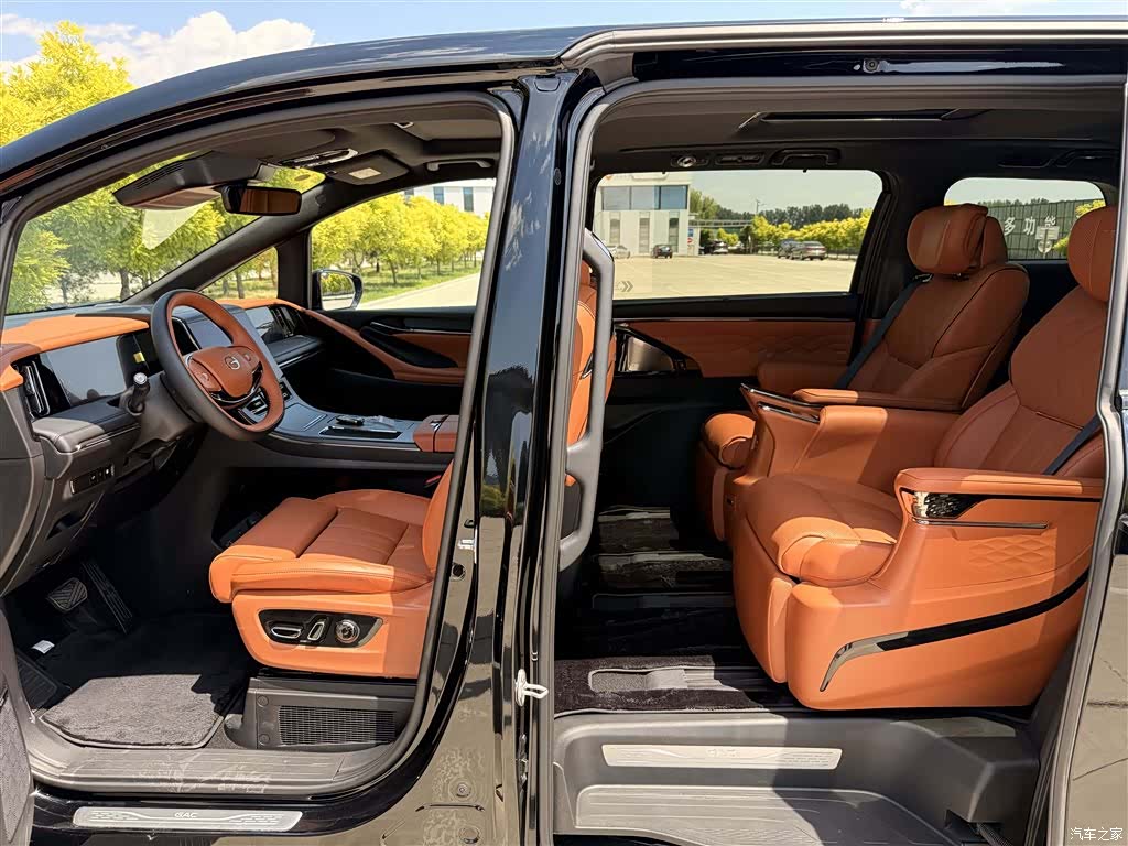 Trumpchi M8, 2026 10