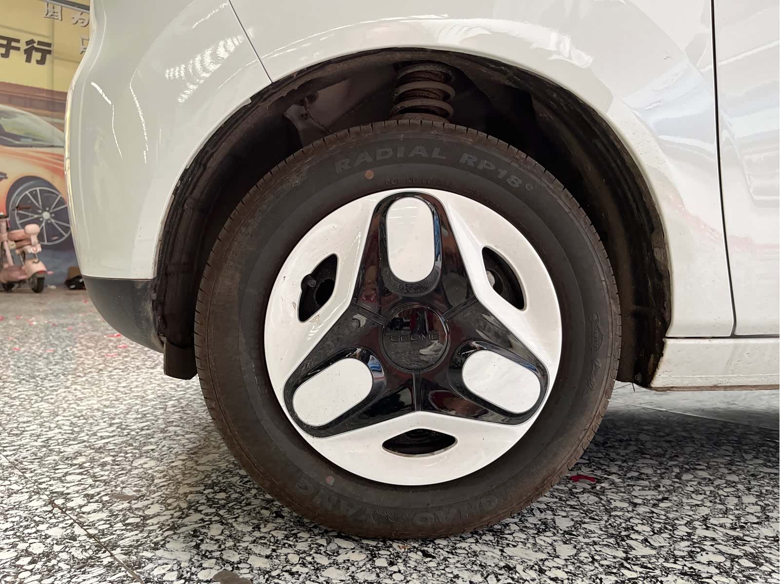 Geely Panda, 2025 13