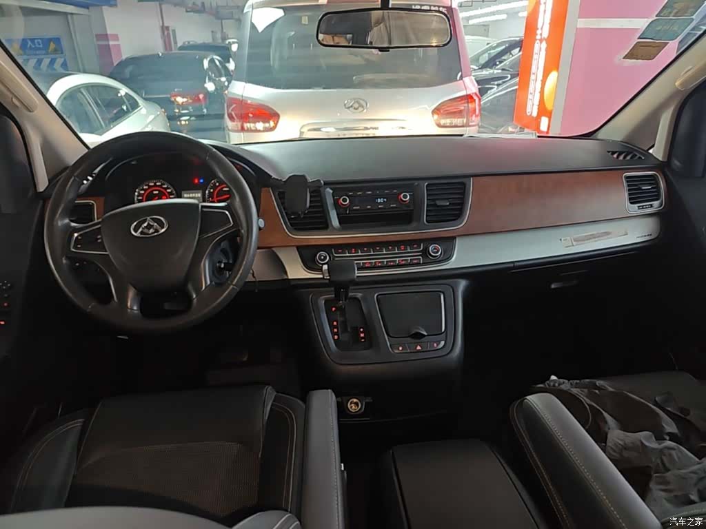 Maxus G10, 2016 10