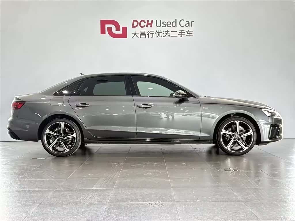 Audi A4L, 2025 3