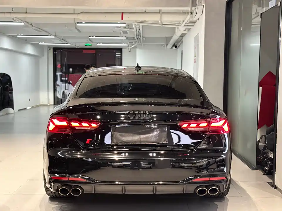 Audi S5