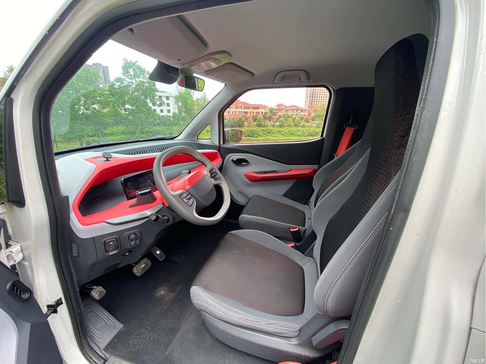 Wuling E200, 2020 10