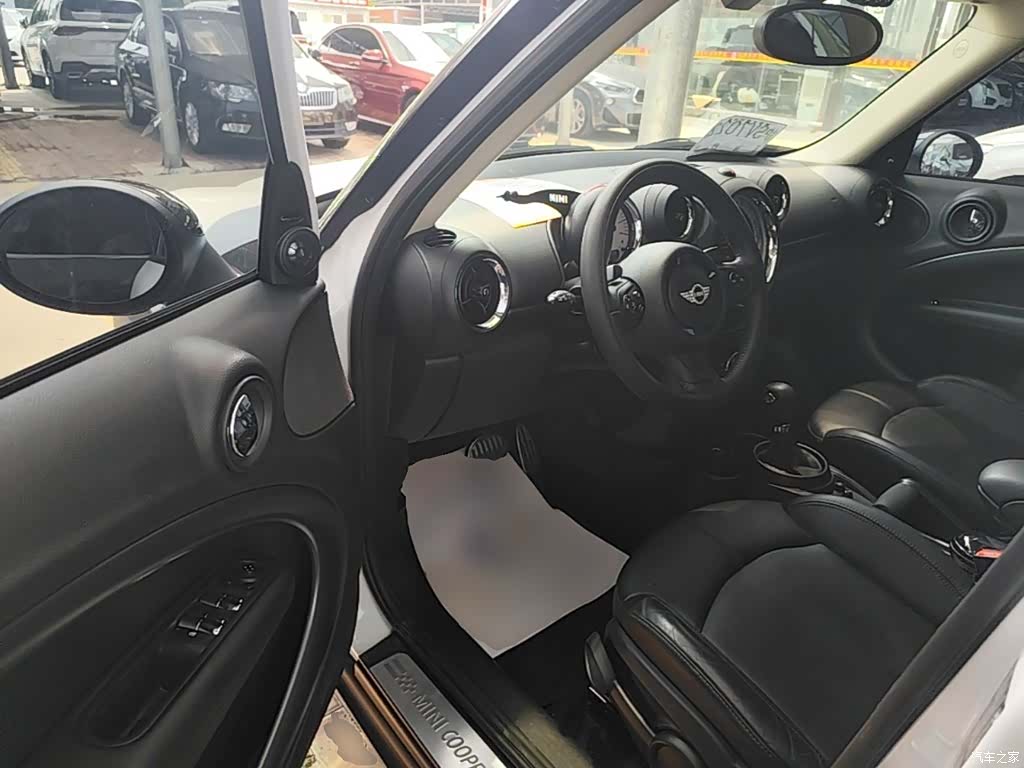 Mini Countryman, 2015 16