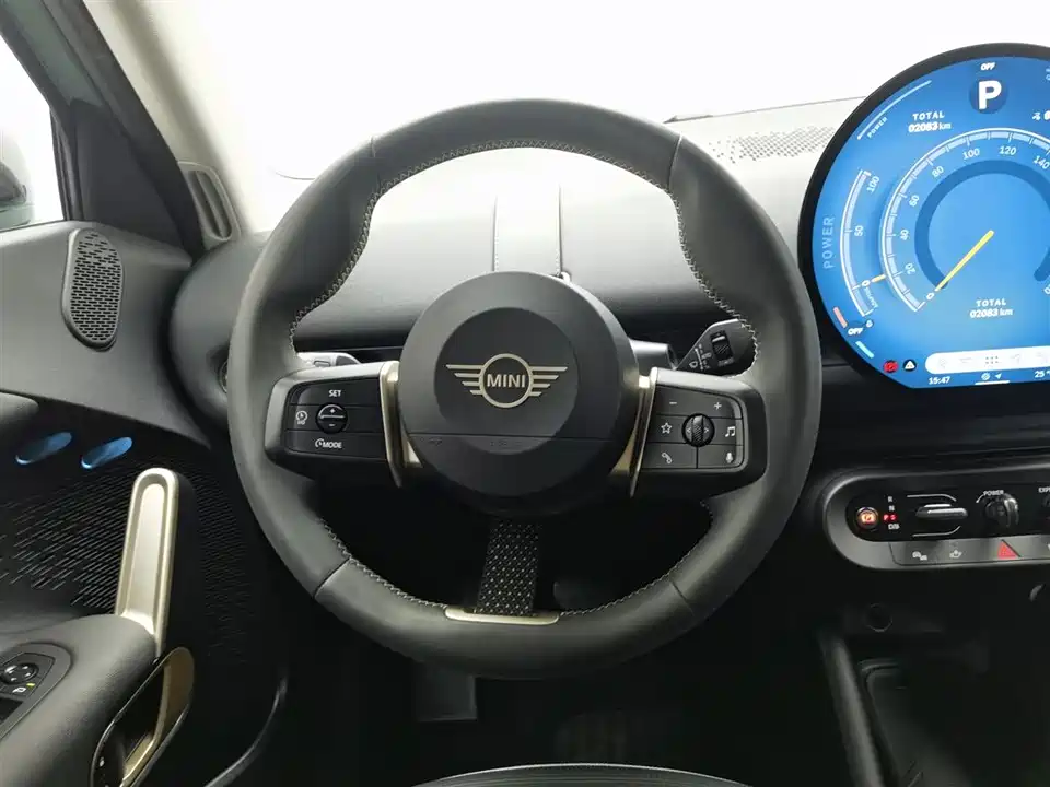 MINI Electric ACEMAN