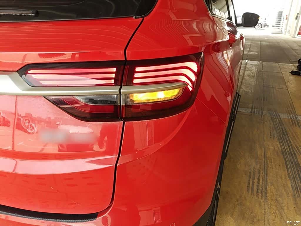 Geely Coolray, 2020 8