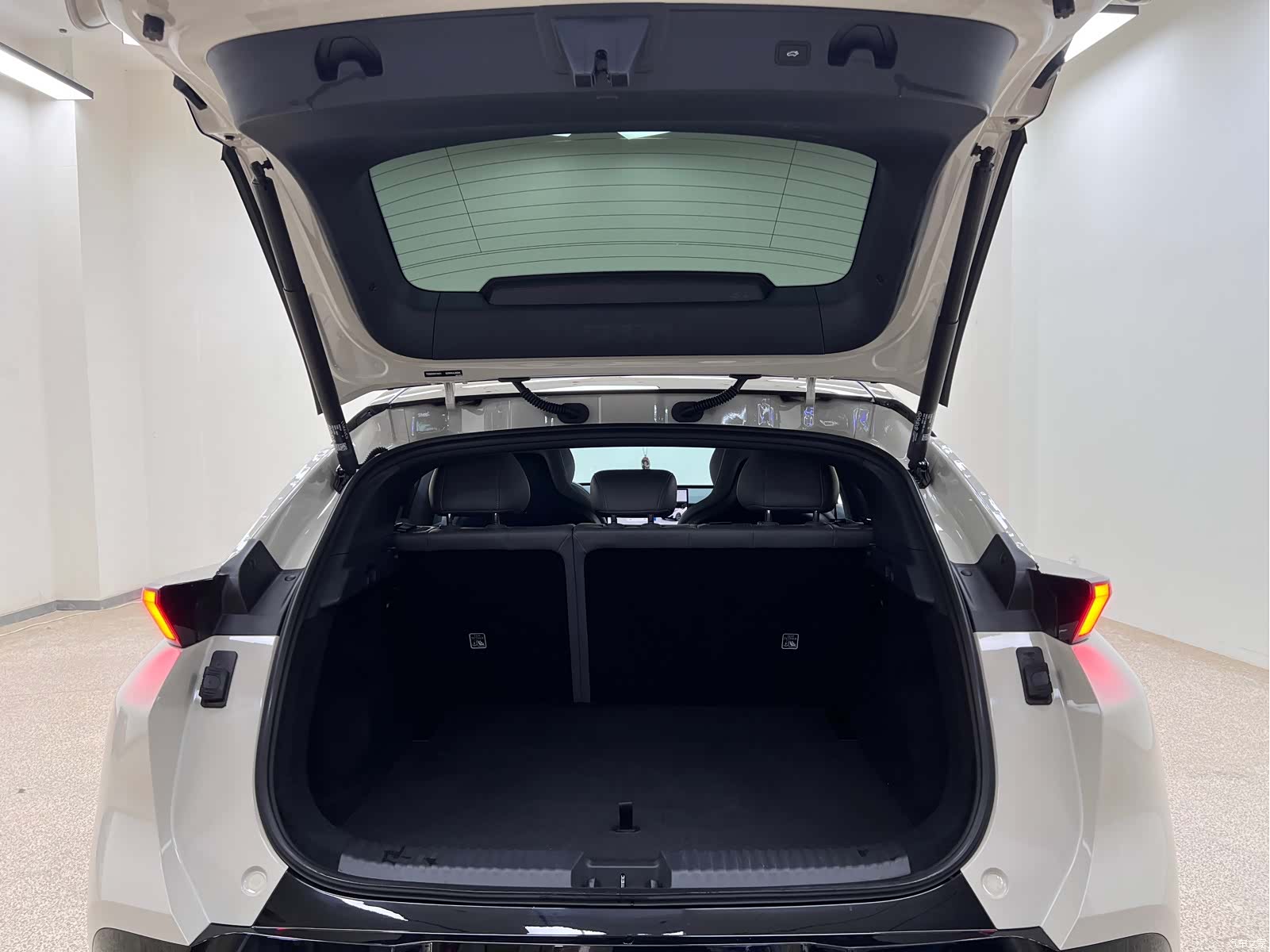 Lynk & Co 02, 2025 33