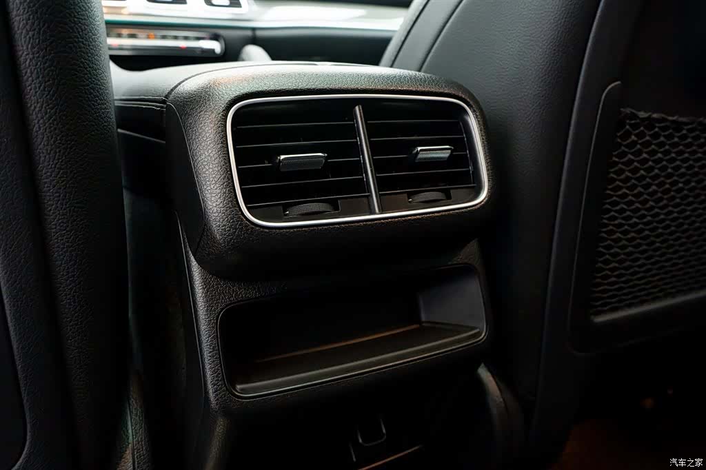 Mercedes-Benz GLE, 2022 27