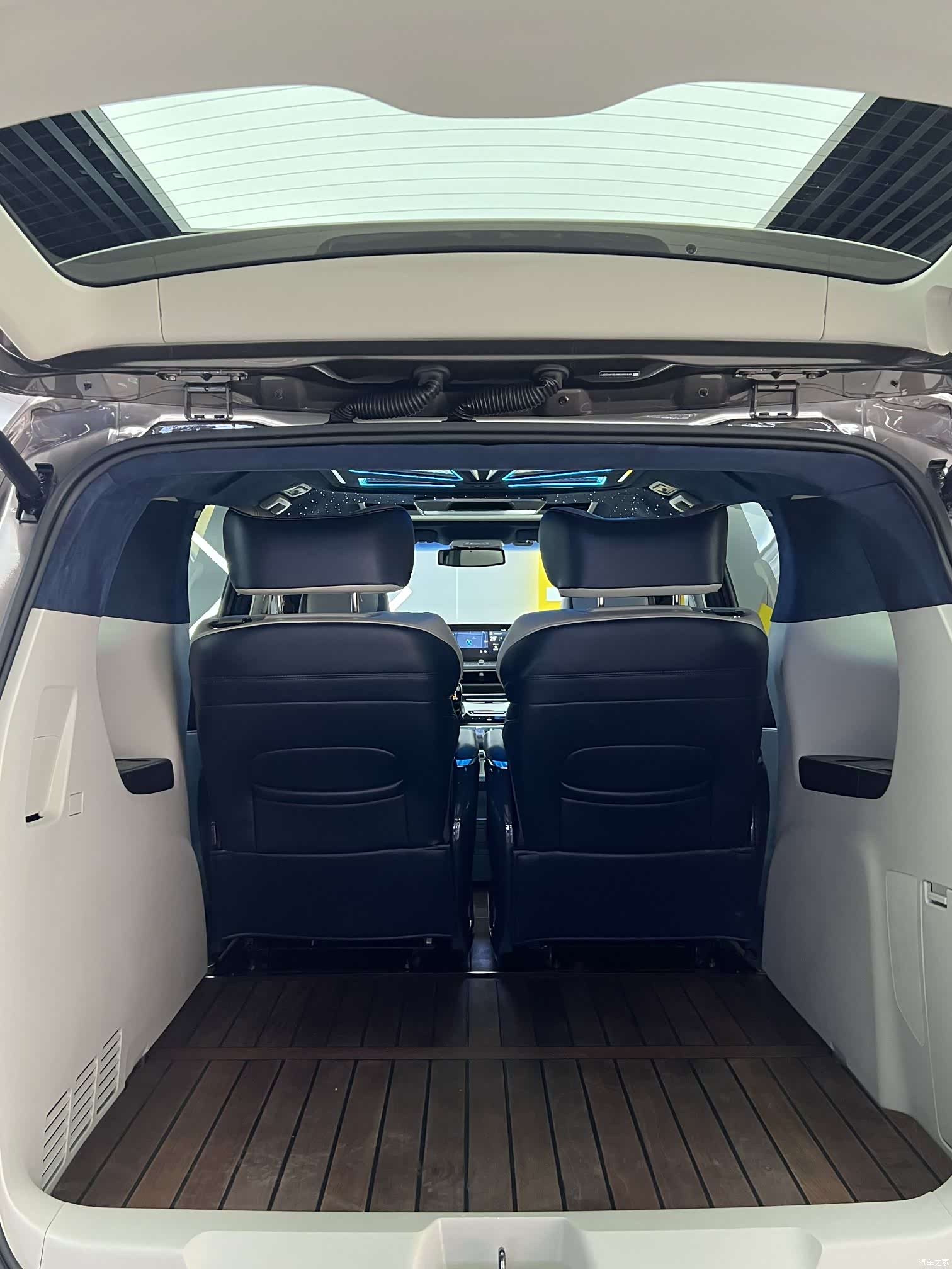 Buick GL8, 2021 13