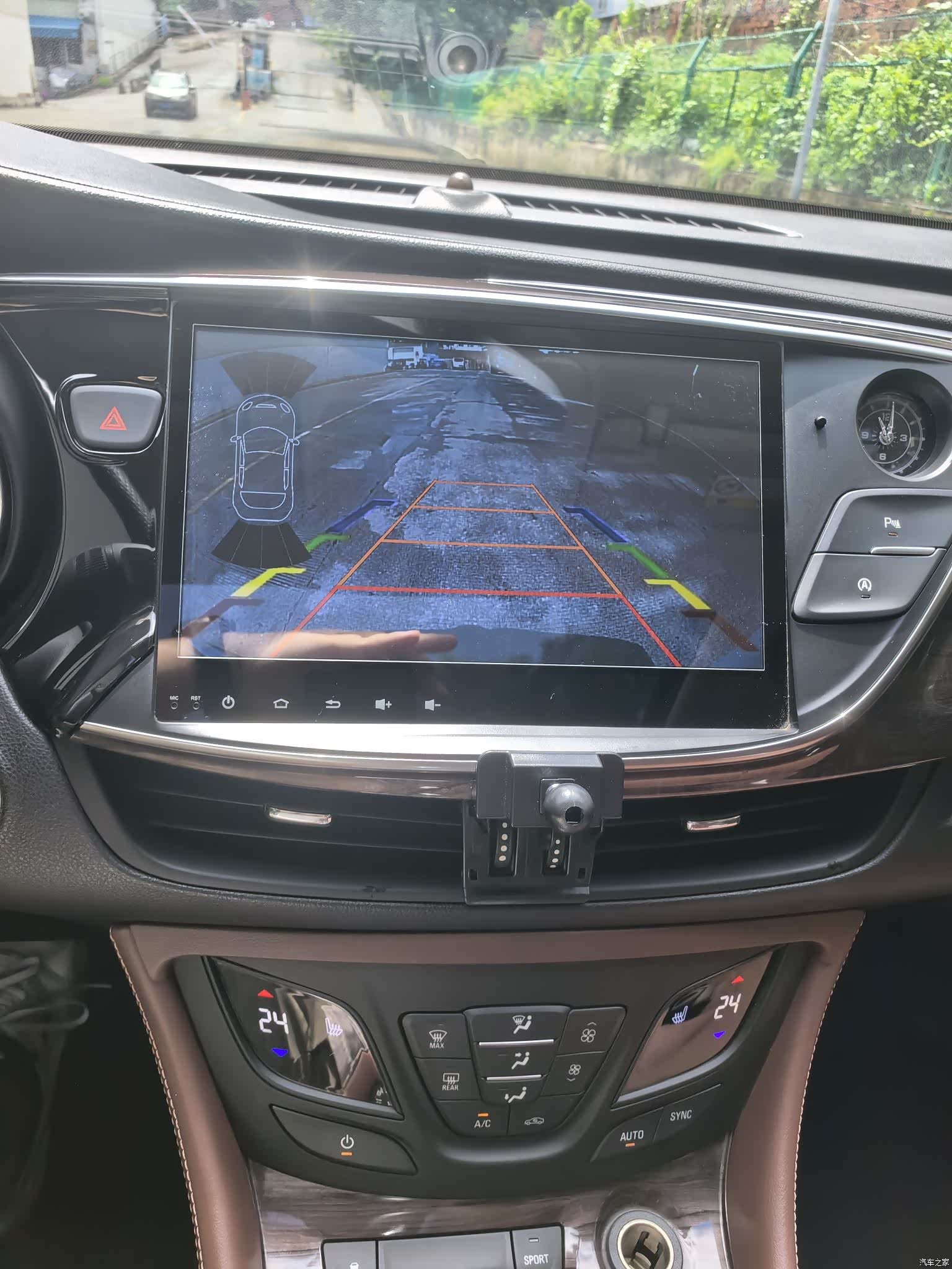 Buick Envision Plus, 2016 18