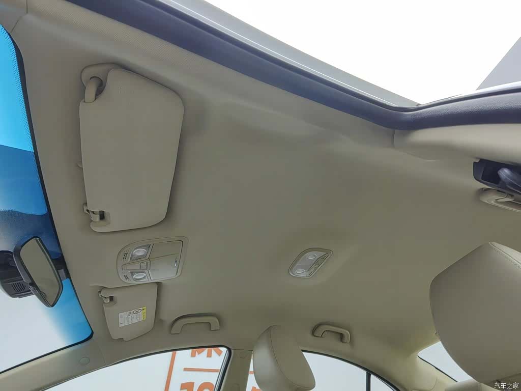 Geely Emgrand, 2017 14