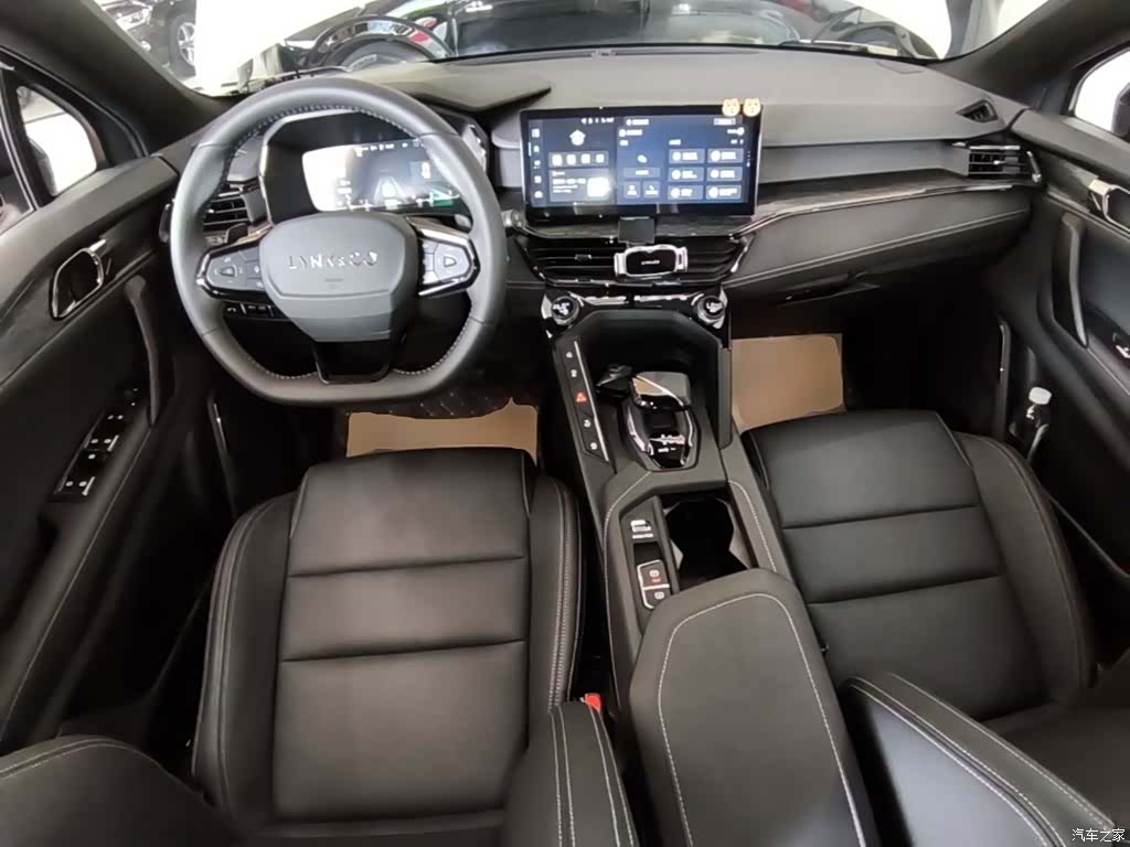 Lynk & Co 02, 2023 10