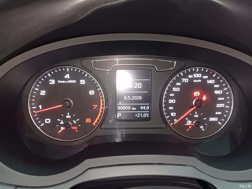 Audi Q3, 2017 12