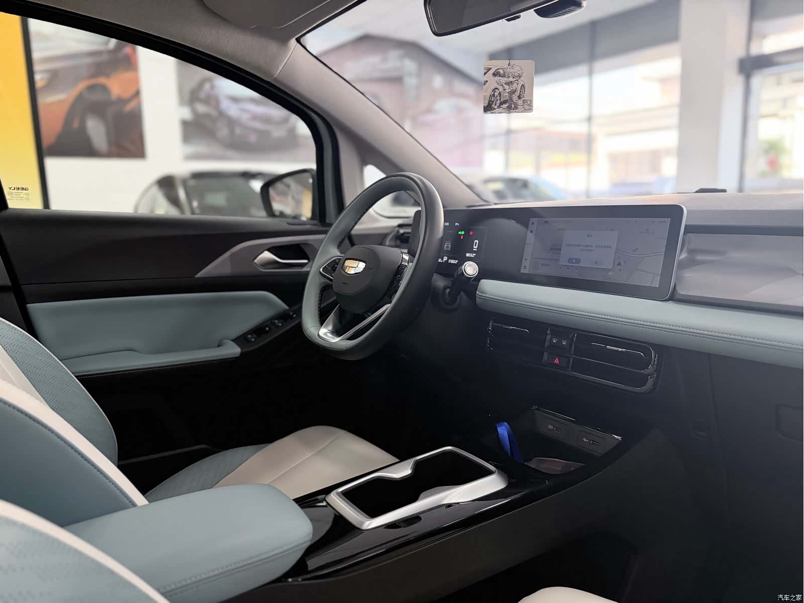 Geely E, 2024 13