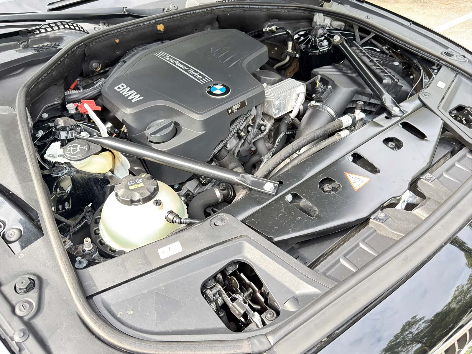 BMW 5 Series, 2016 13