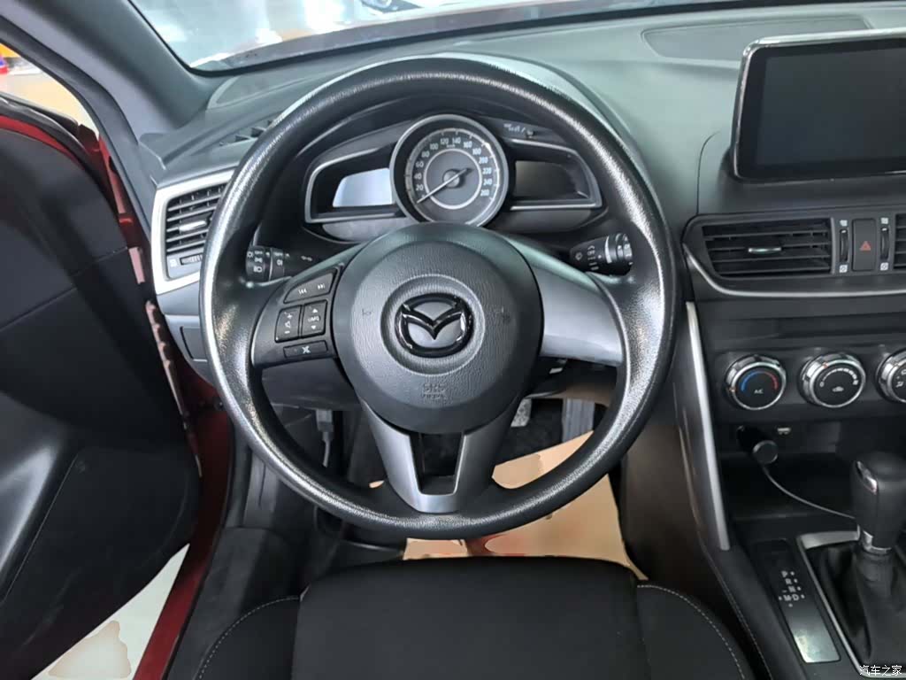 Mazda CX-4, 2017 11