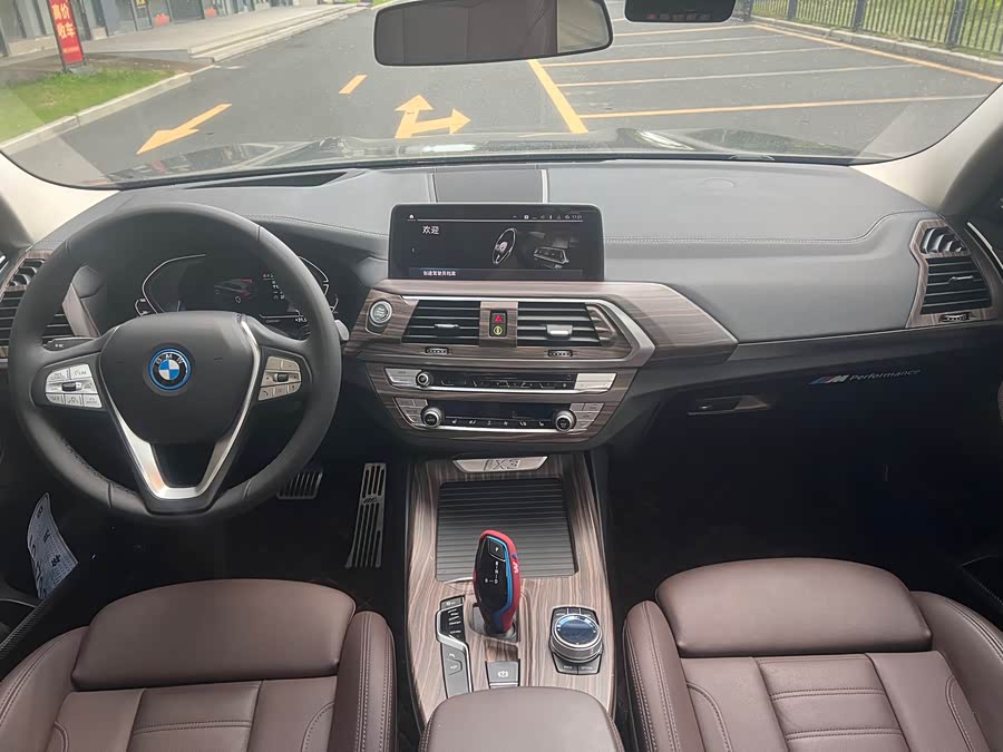 BMW iX3 2021, фото 2