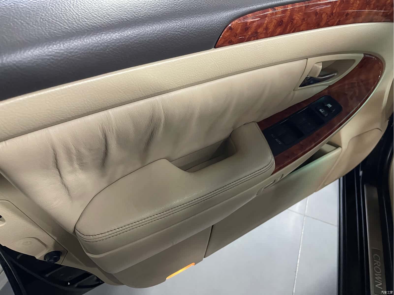Toyota Crown, 2008 15