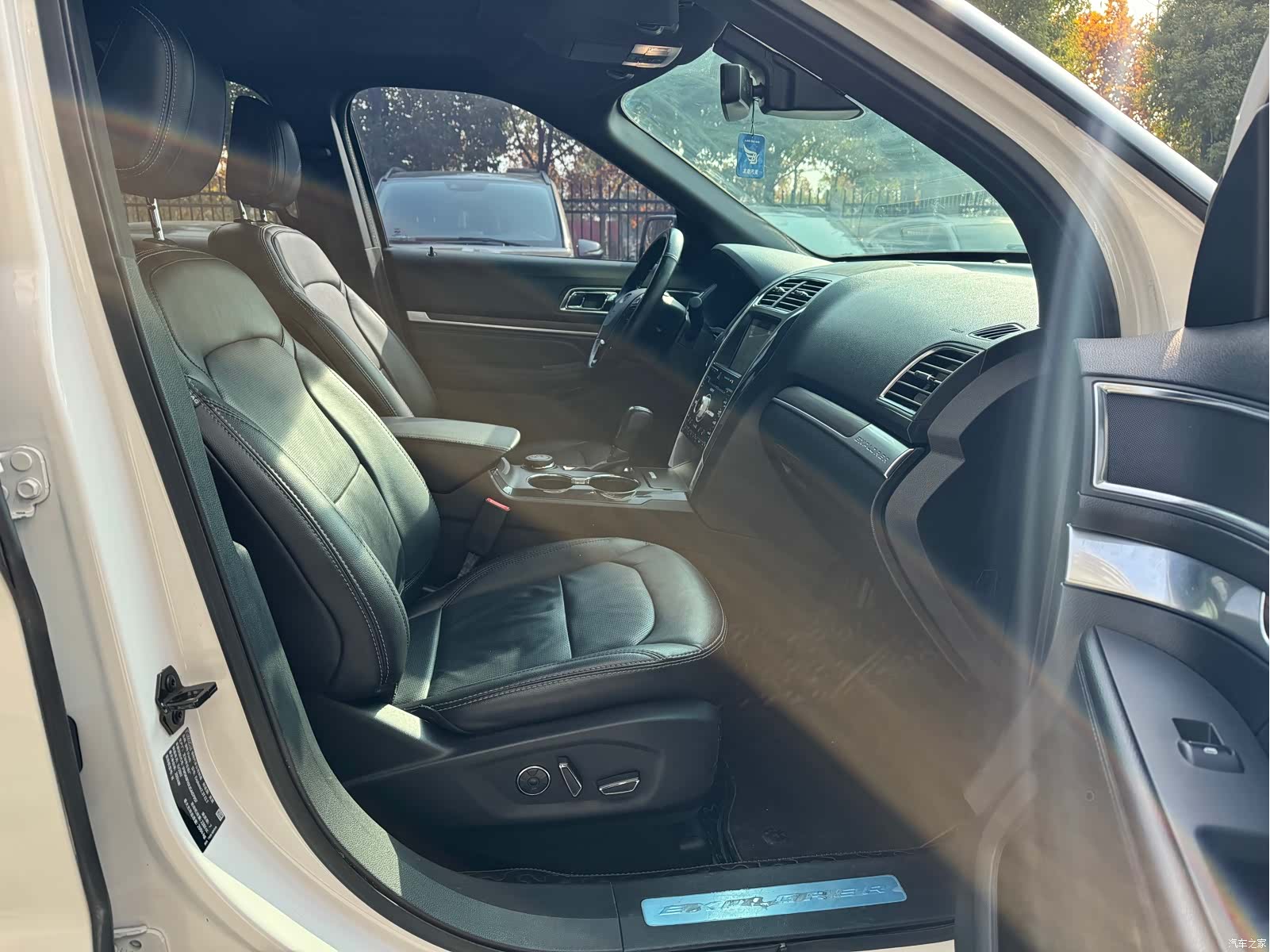 Ford Explorer, 2019 16